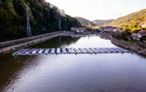 Primul sistem plutitor de energie fotovoltaica la hidrocentrala Grebla