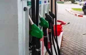 Lukoil vinde în acest an rafinăria din Bulgaria