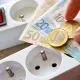 Consumatorii să-și schimbe furnizorul, dacă prețurile sunt prea mari