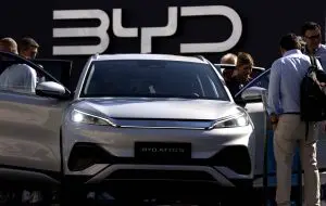 Performanță chinezească în lumea mașinilor electrice, încărcare în 5 minute a bateriei