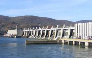 Profitul Hidroelectrica s-a înjumătățit în primul trimestru pe fondul secetei