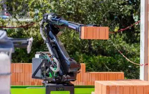 Robotul zidar, în acțiune la nZEB Expo 2025