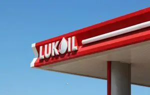 Activele Lukoil au trezit interesul companiilor din toată lumea