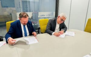 OMV Petrom va furniza energie verde pentru Saint-Gobain în România