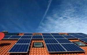 SolarPower Europe: Peste 1,7 milioane de case alimentate cu ajutorul bateriilor în 2023